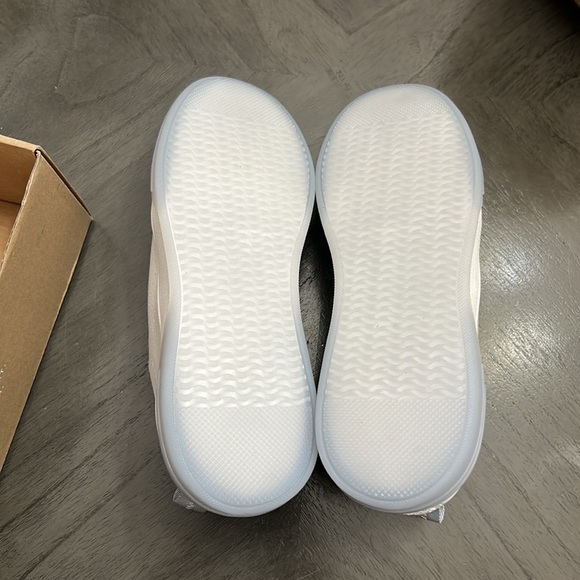 DR. SCHOLL'S ORIGINAL COLLECTION Women's Feelin Free Slip-on Sneakers - Picture 13 of 13